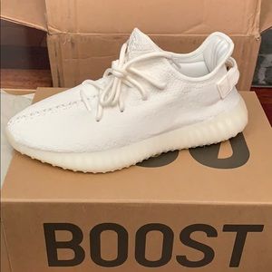 YEEZY BOOST 350 V2